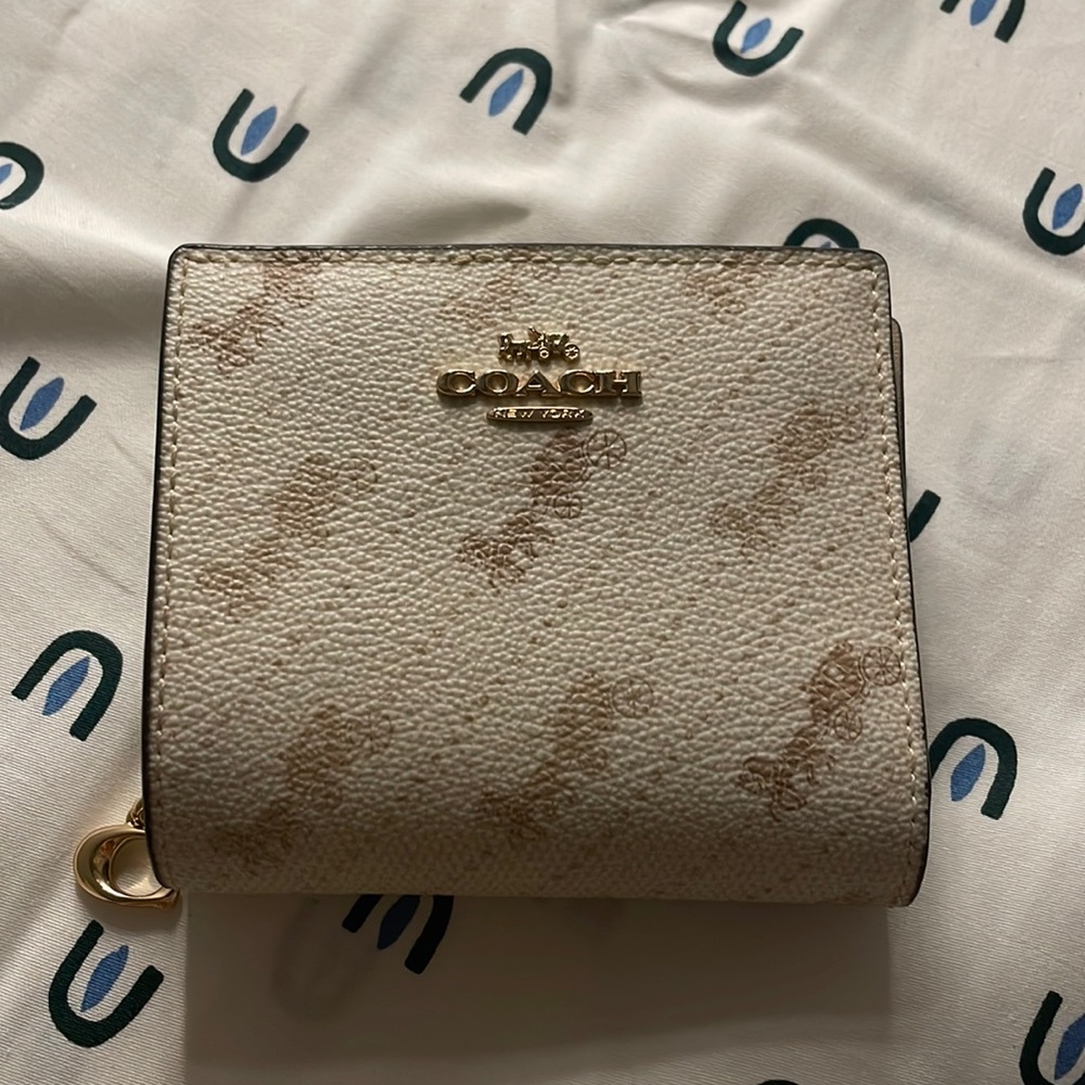 Coach mini wallet Brand new!!